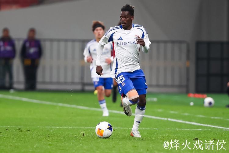 上海海港队打响引援第一枪，身价不足40万欧元的克劳德是价廉物美的选择吗？